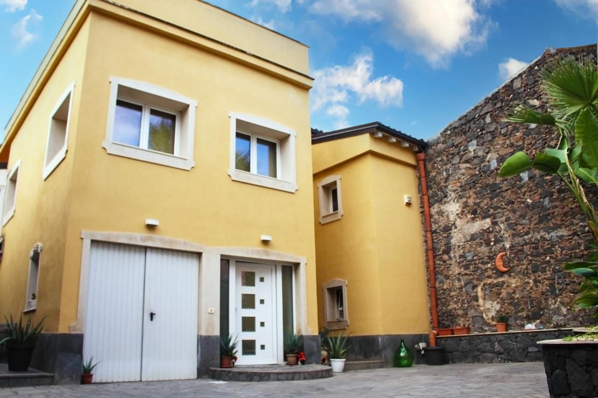 La Pietra Nera - Etna Home CTA Exteriör bild